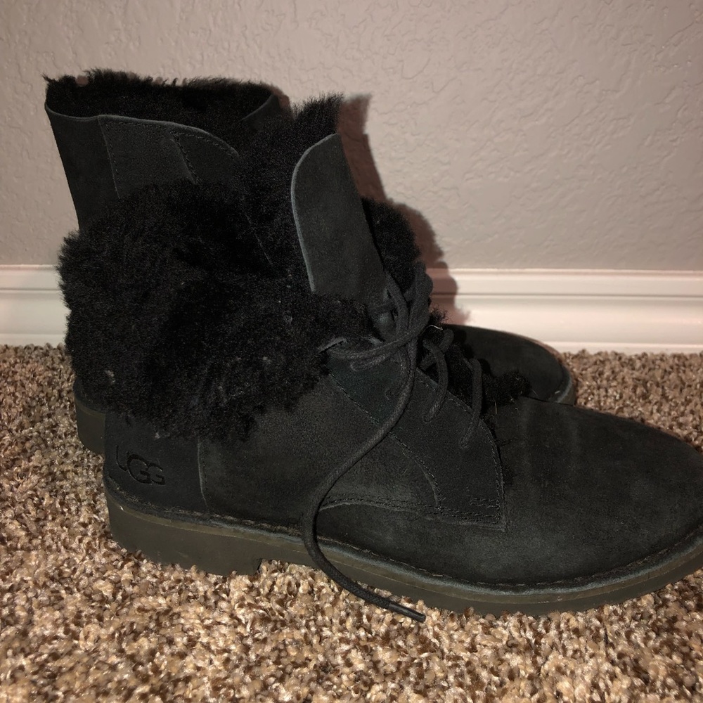 UGG Quincy Boot